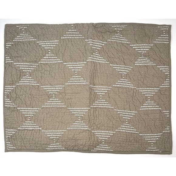 Single C&F HOME 20"x26" Standard Quilted PILLOW SHAM Beige Embroidered NWOT NEW - Picture 1 of 4